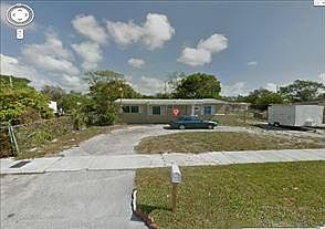1st image of 1113 NW 11th Ct
