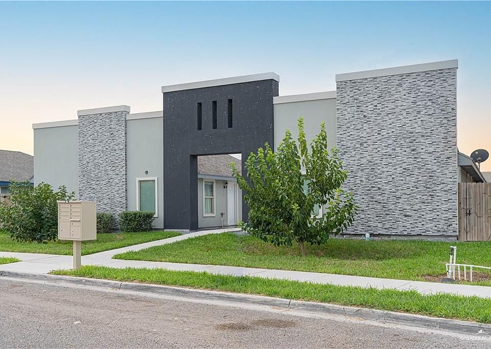 1st image of 2804 Larkspur Ave