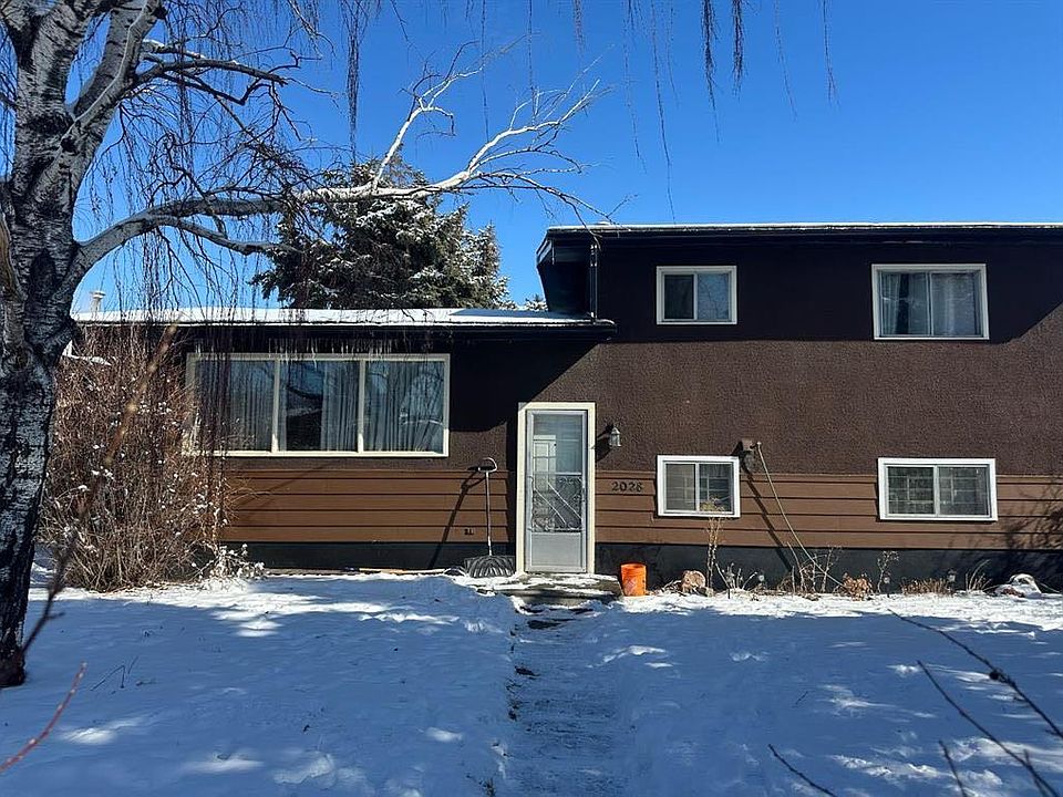 1st image of 2028 W 43rd St SE