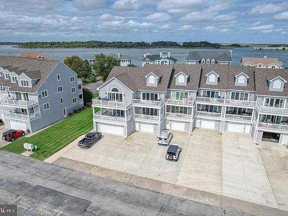 3rd image of 13 Marina View Ct #A-7