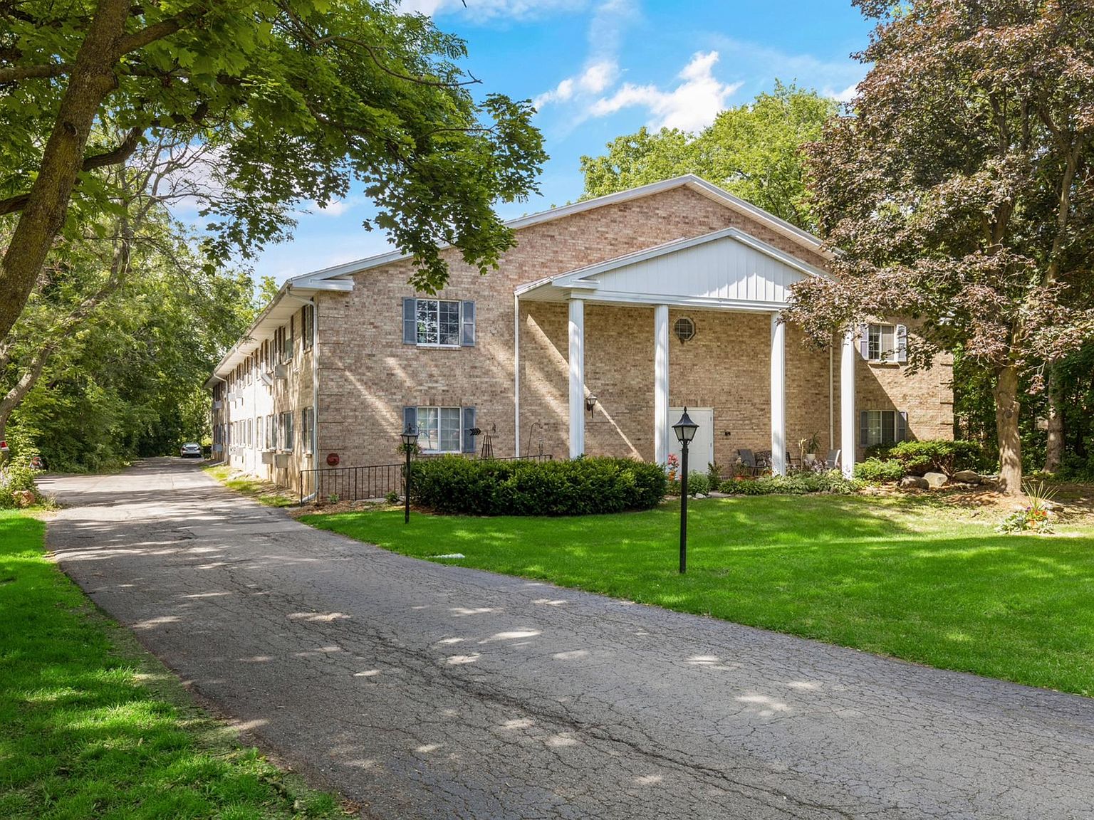 11100 W Janesville Rd, Hales Corners, WI 53130 Zillow