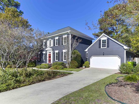 3rd image of 10 Mallet Hill Ct