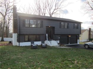 39 Stowe Rd, Waterbury, CT 06704