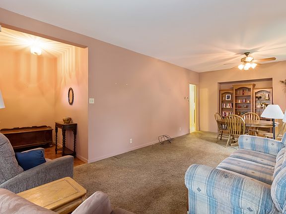 4th image of 5708-5710 W Berenice Ave