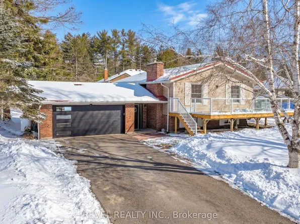 13 Pirates Glen Dr, Trent Lakes, ON K0M 1A0