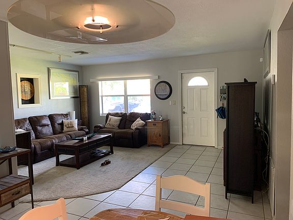 3rd image of 656 NW 30th Ct