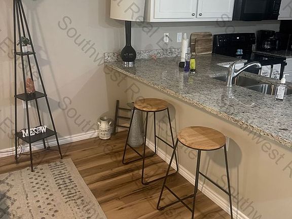 5th image of 3116 Westminster Dr