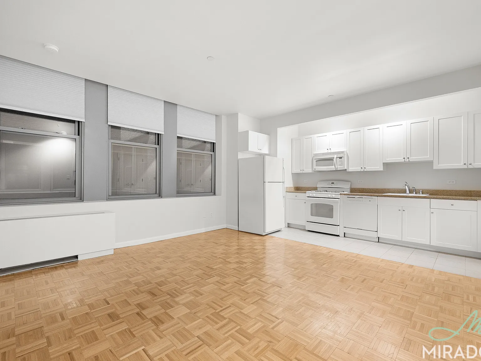 15 Park Row — Photo 3