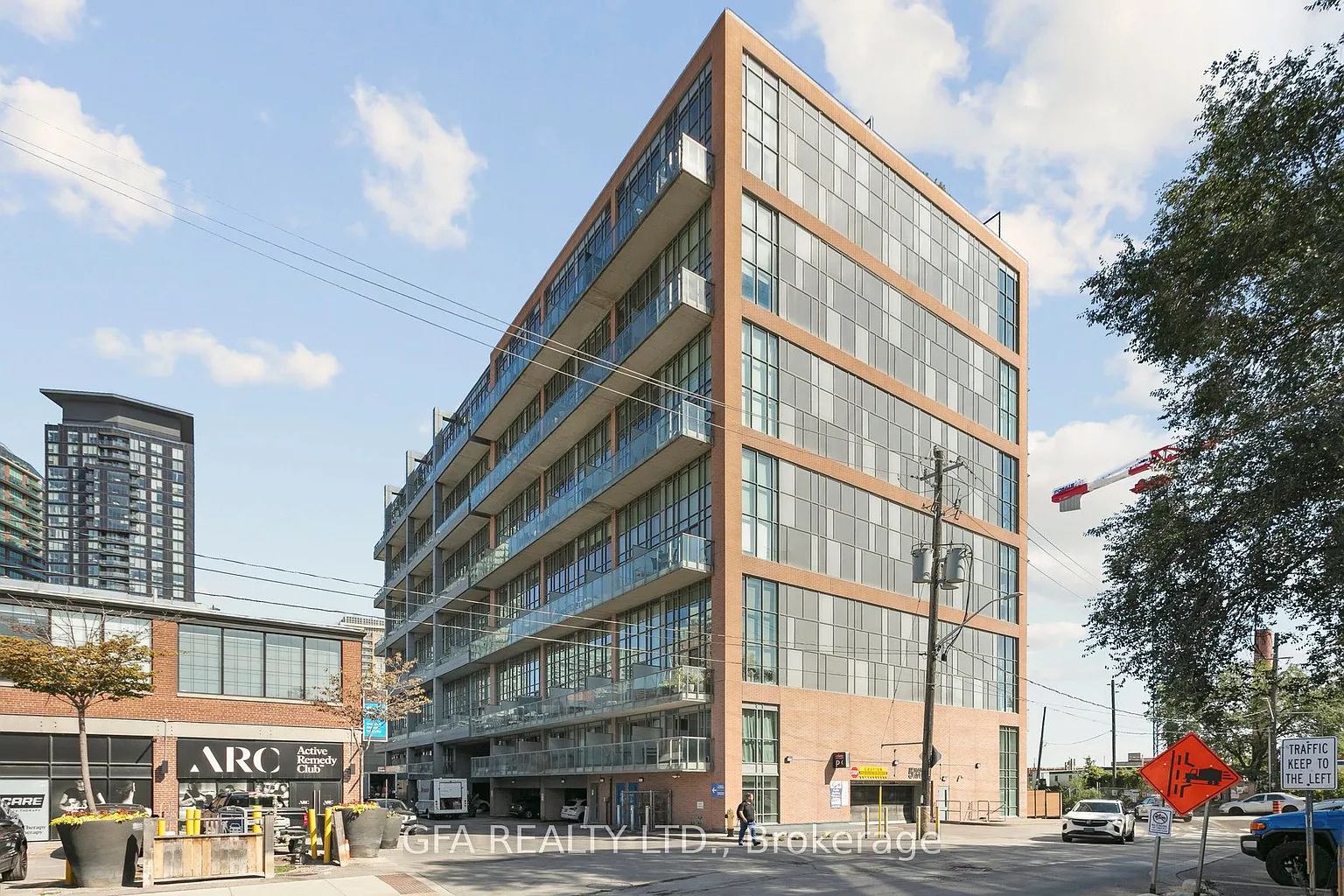 5 Hanna Ave #438 photo 1