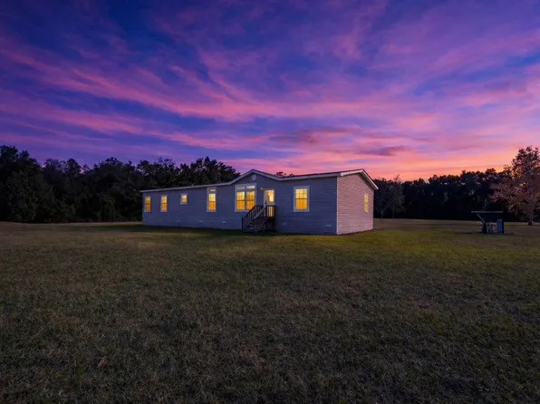 129 Perry Rd, Hawthorne, FL 32640