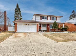 14614 Fina Dr, Warren, MI