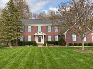 9677 Burning Tree Dr, Grand Blanc, MI 48439