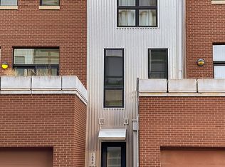 1030 Marcy Plz, Omaha, NE 68108