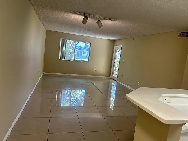 771 N Pine Island Rd #213-02 — Photo 11
