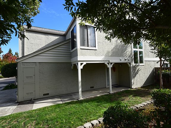 2nd image of 20730 Garden Crest Ct