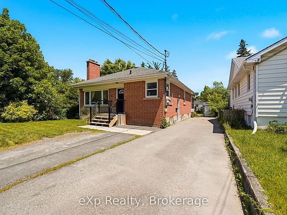 3rd image of 87 Golfdale Rd
