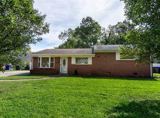 576 Beech Dr, Newport News, VA 23601