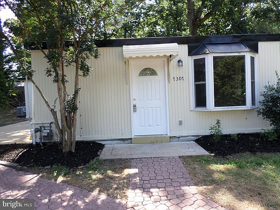 2nd image of 7307 Pine Dr