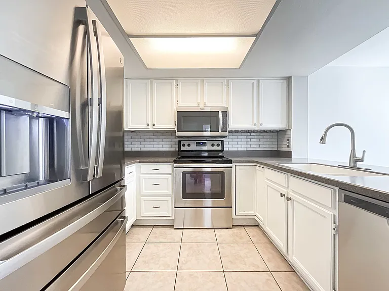 2455 E Broadway Rd #79 — Photo 7