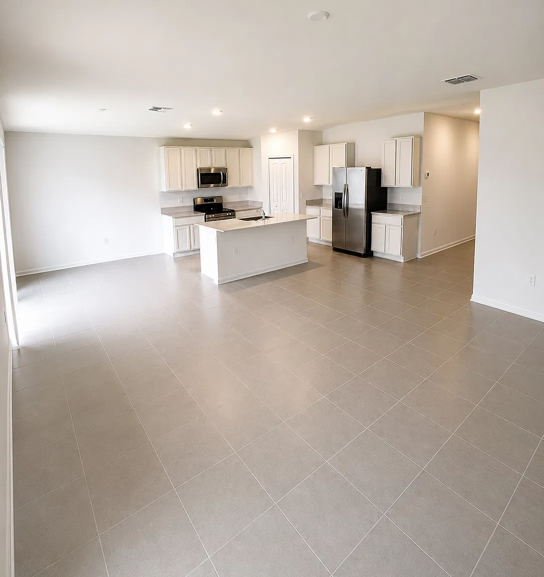 4 bed, 1824 sqft, $2,280 — Photo 2
