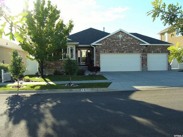 1st image of 8253 S Imperial Oak Dr