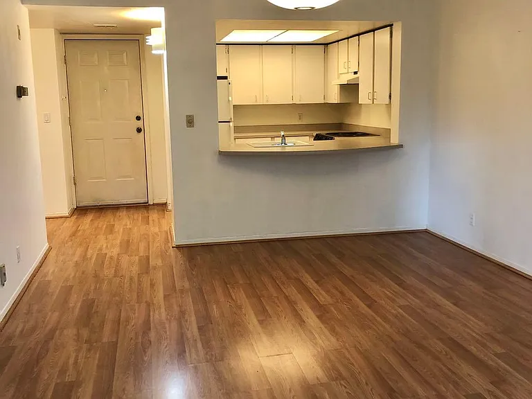 6625 W Burnside Rd — Photo 5