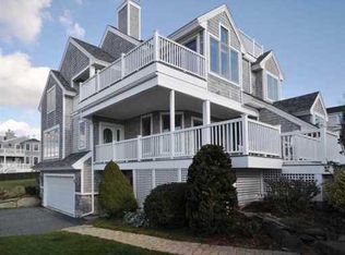 5 Stimpson St, Middletown, RI 02842