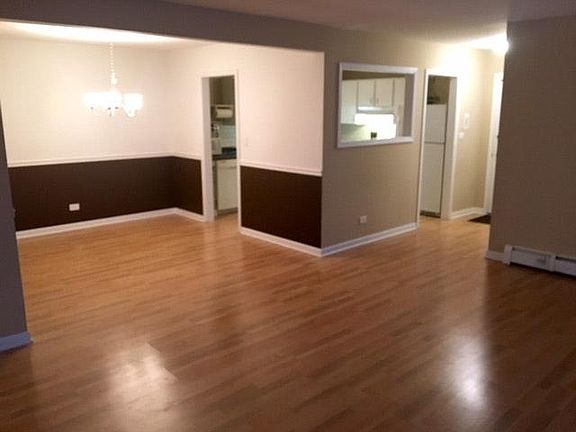 5th image of 527 W Eastman St APT 2A