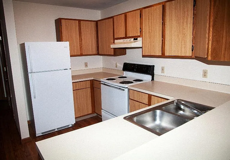 Portage Terrace — Photo 9