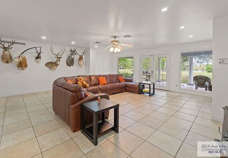 136 W Ruben M Torres Blvd — Photo 4
