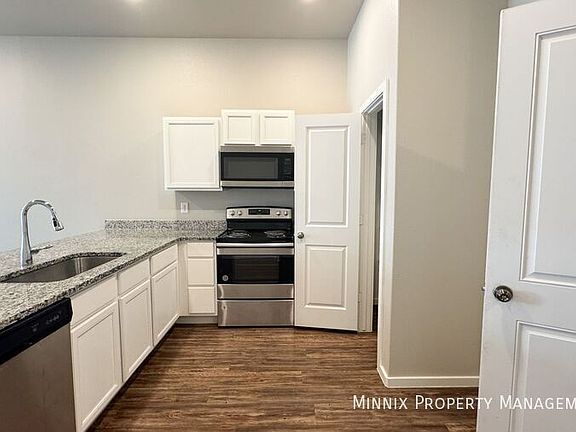 5th image of 2101 N Jayton Ave #A