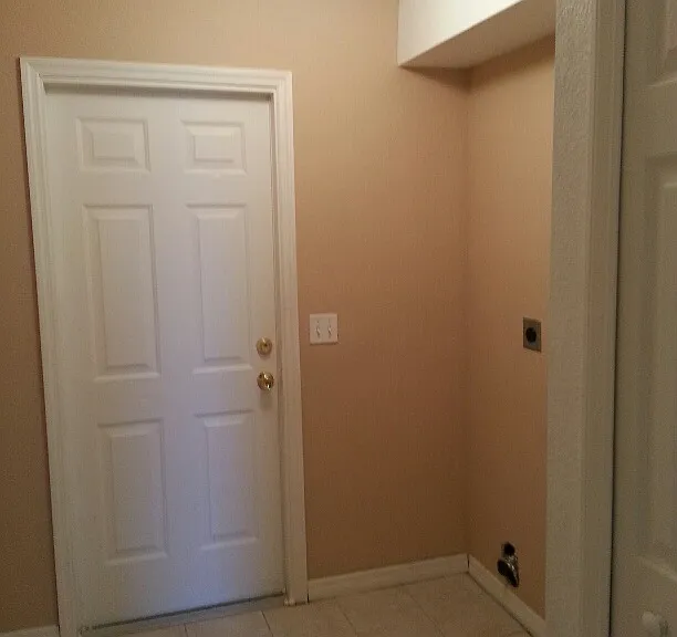 1144 Essex St E #E — Photo 14