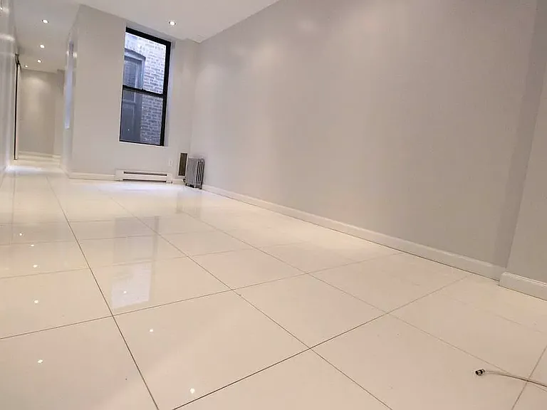 926 Amsterdam Ave #8 — Photo 4