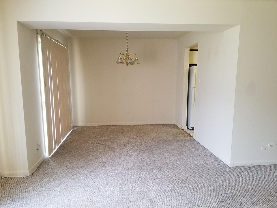 1st image of 830 Sandra Dr APT 1A