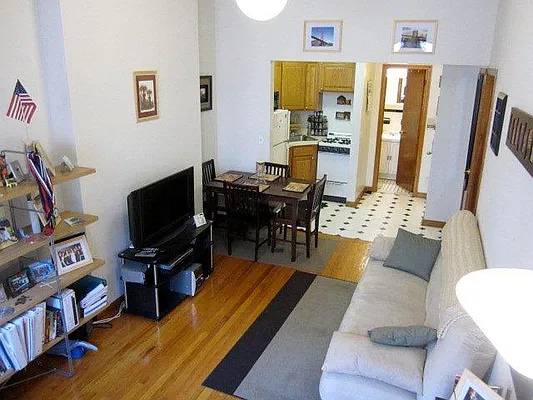 Rented by Joe Gotham LTD | media 25