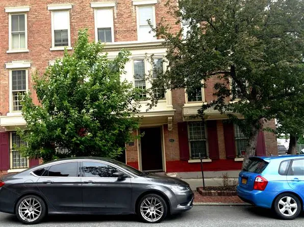 54 Sunset Dr #3, Albany, NY 12110