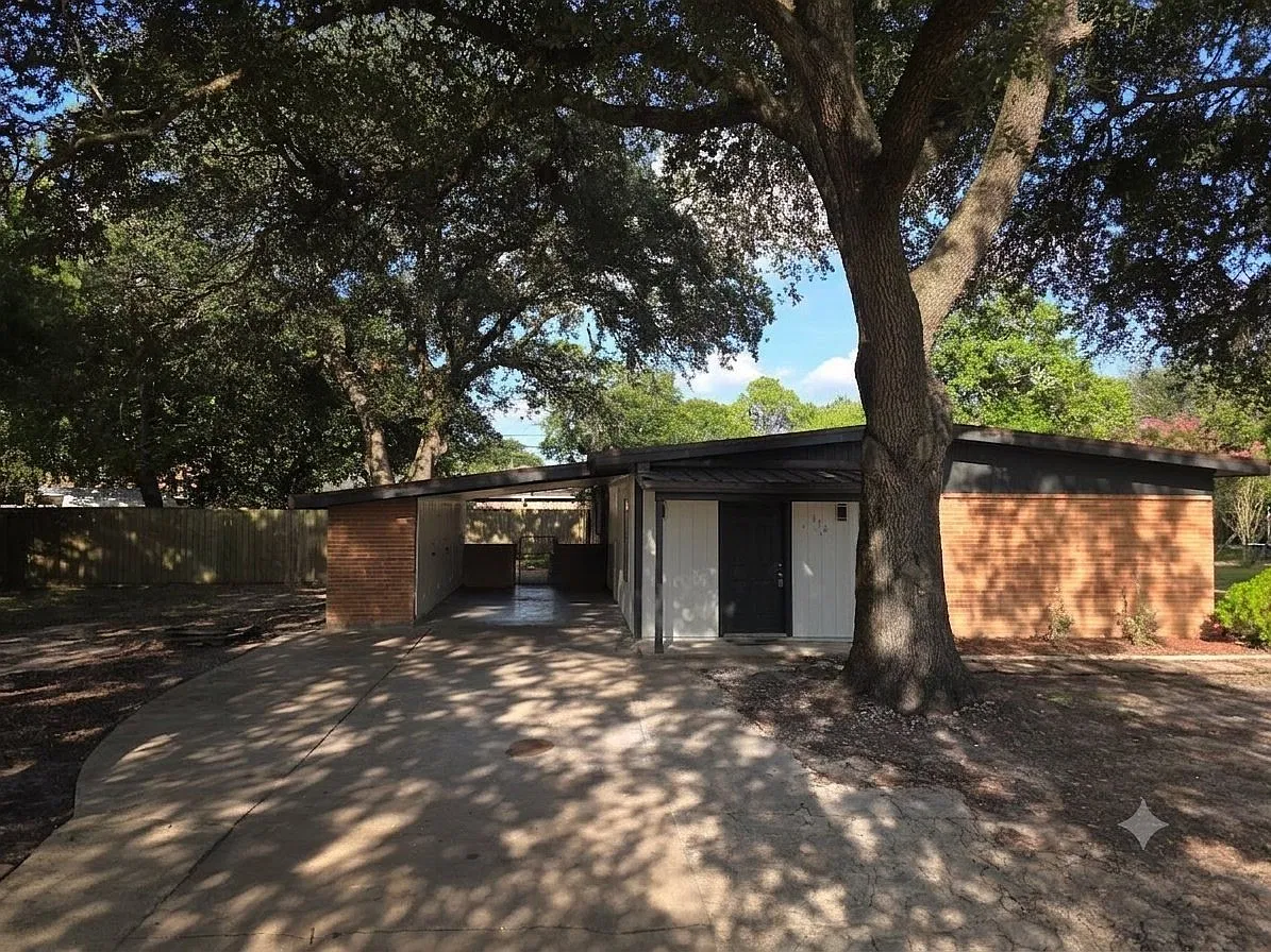 3 bed, 1740 sqft, $1,800 — Photo 2