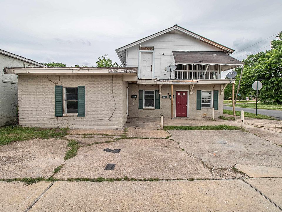 2nd image of 100 Montgomery Ave