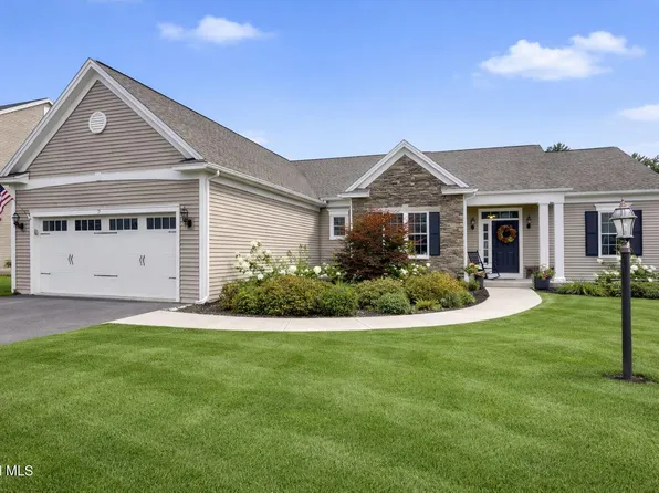 19 Berkeley Way, Saratoga Springs, NY 12866