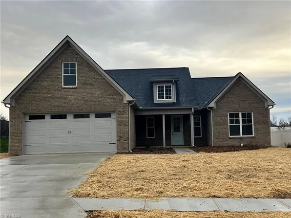 1206 Leyland Ter, Trinity, NC 27370