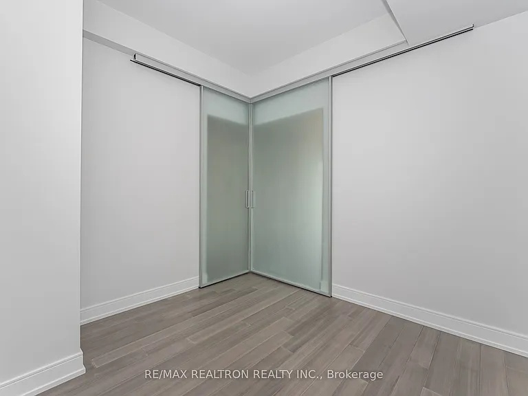 664 Spadina Ave #509 — Photo 12