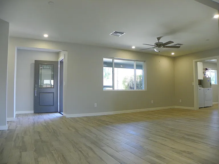 8337 E Meadowbrook Ave — Photo 3