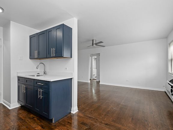 5th image of 8039 S King Dr APT 304