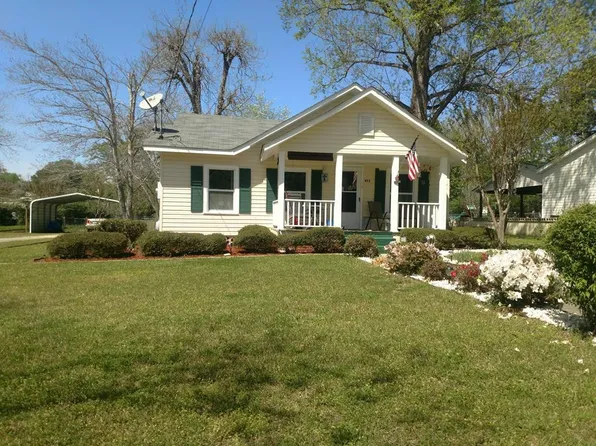 453 Hagood Ave, Barnwell, SC 29812