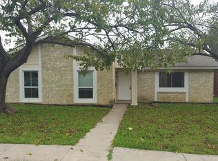 2111 Sheraton Dr, Carrollton, TX 75007