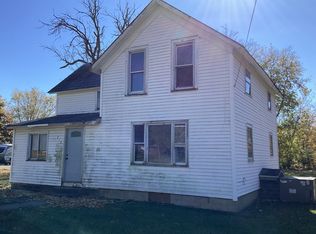 208 E Lake St, Ashkum, IL 60911