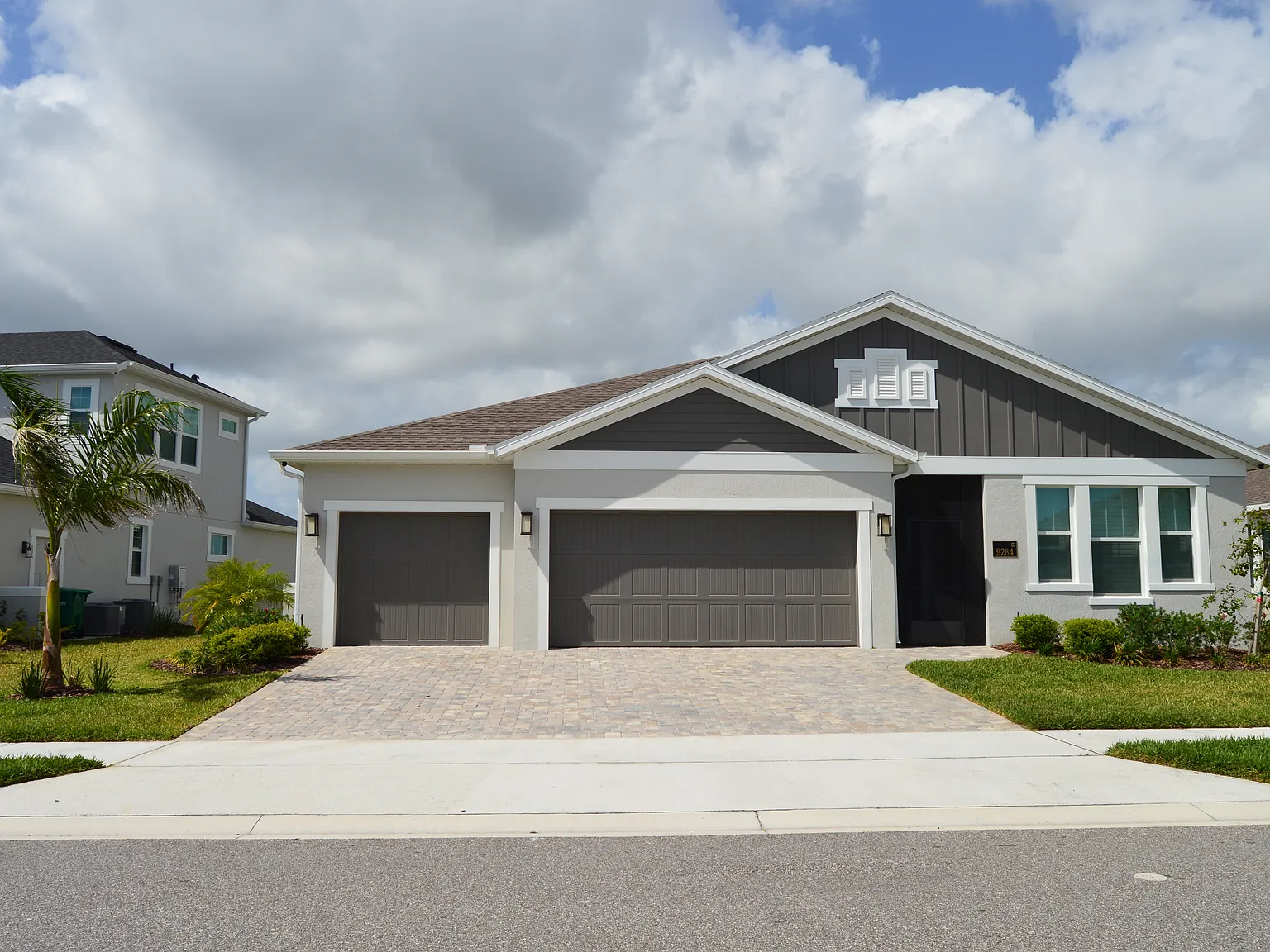 3 bed, 3.5 bath, 2450 sqft, $4,700 — Photo 1