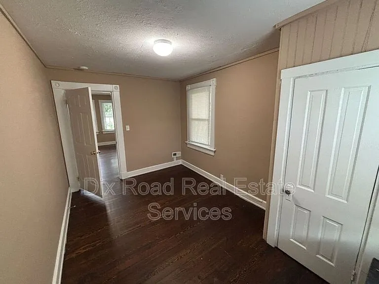 1581 Madison Ave — Photo 27