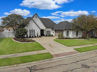 8339 Bastille St, Denham Springs, LA 70726