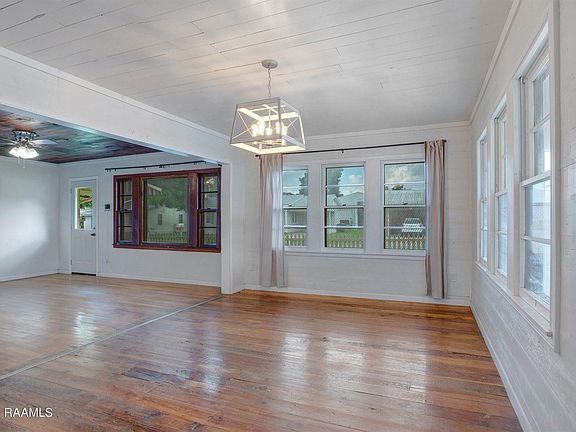 2nd image of 200 Rayland St